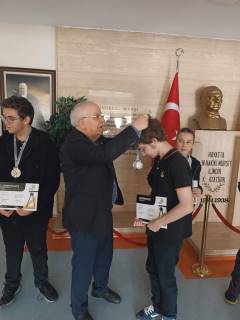 Evrensel Kolej